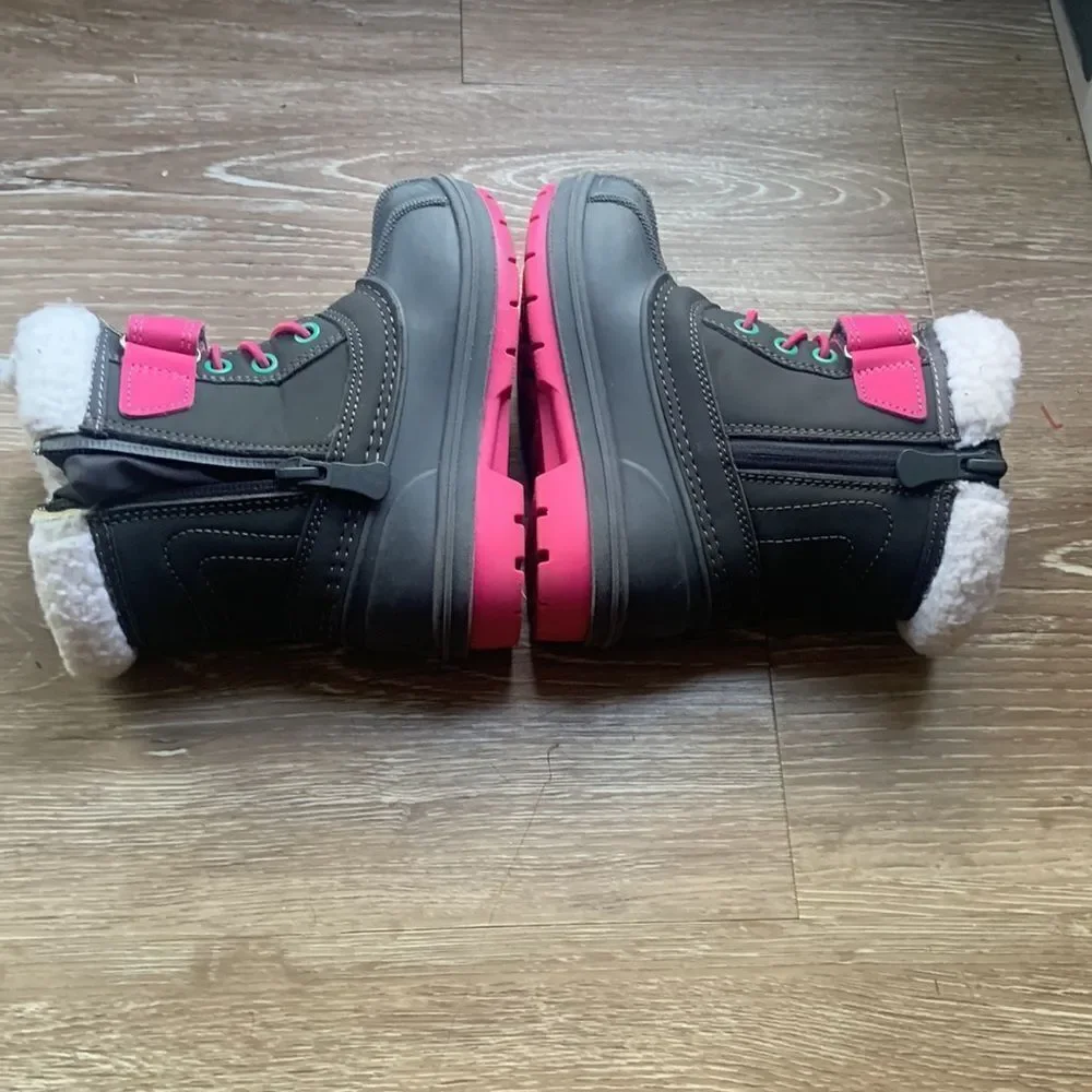 Cat & Jack Thermolite ecomade Target size 7 winter boots preloved ❤️